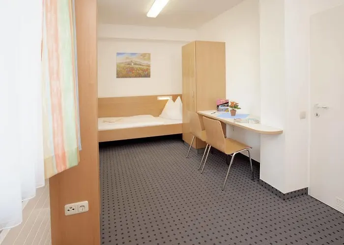 Hostel Jugendgaestehaus *